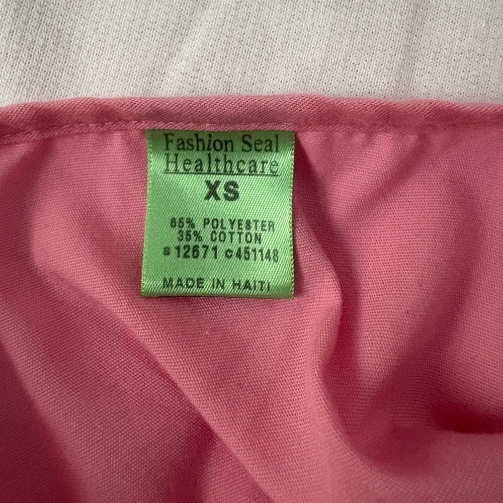 DaVita Navy Blue and Pink Scrub Sets- Bleach Proof - Picture 7 of 7